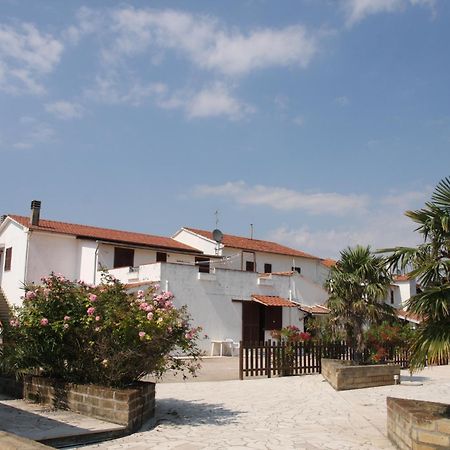 Hotel Dory Albinia Bagian luar foto