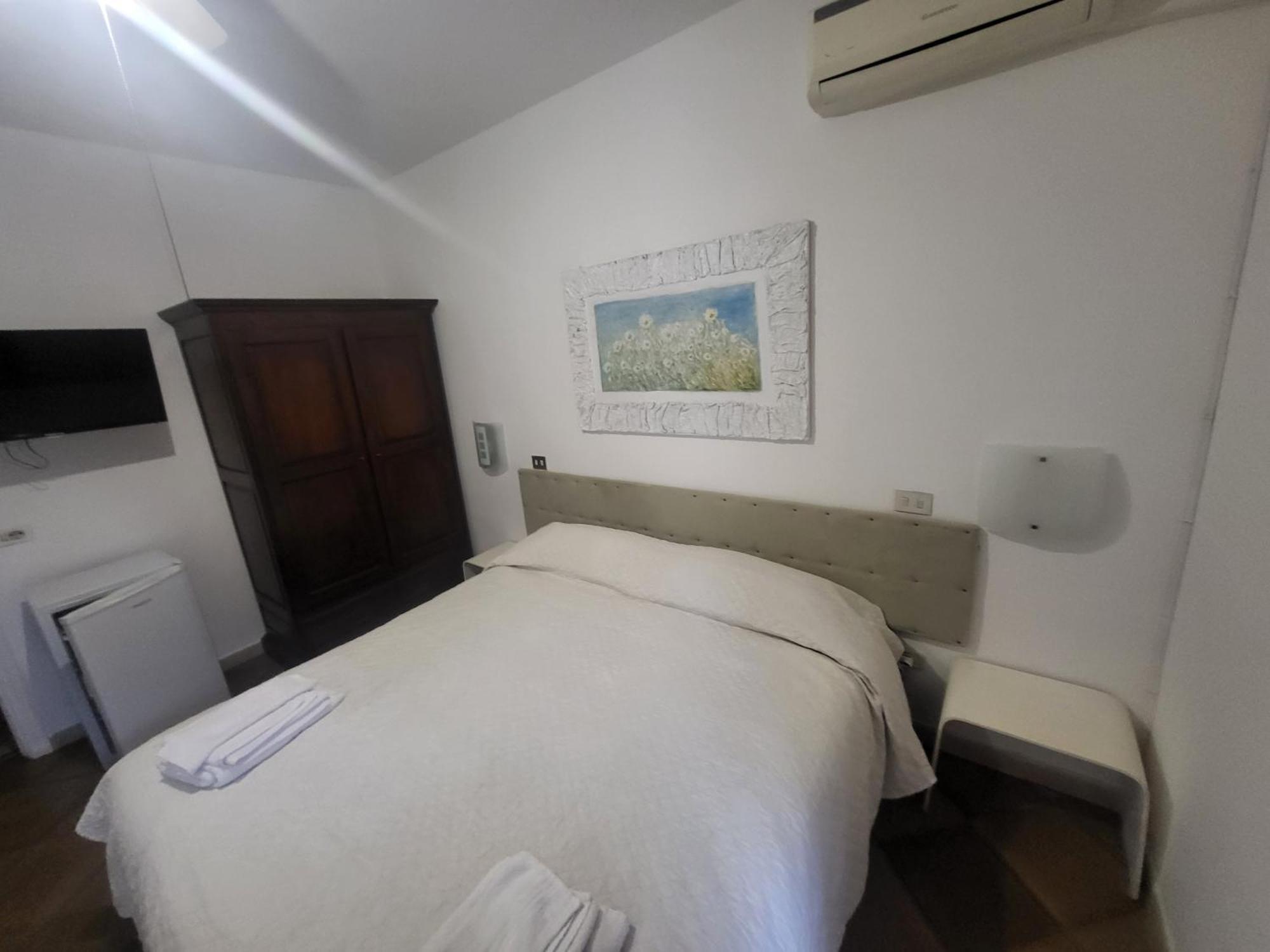Hotel Dory Albinia Bagian luar foto