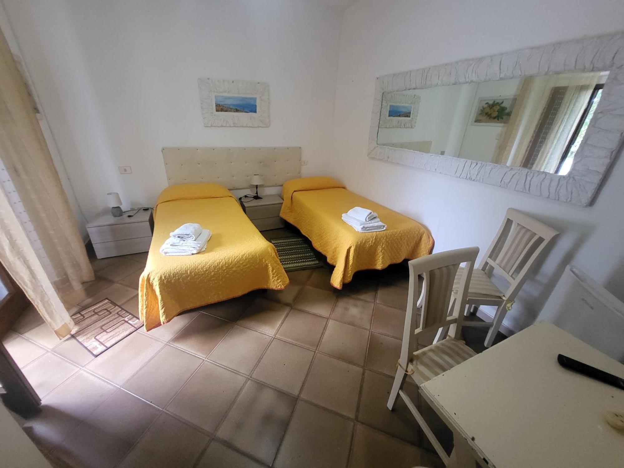 Hotel Dory Albinia Bagian luar foto