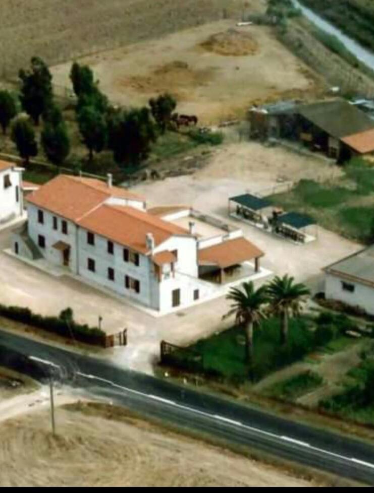 Hotel Dory Albinia Bagian luar foto